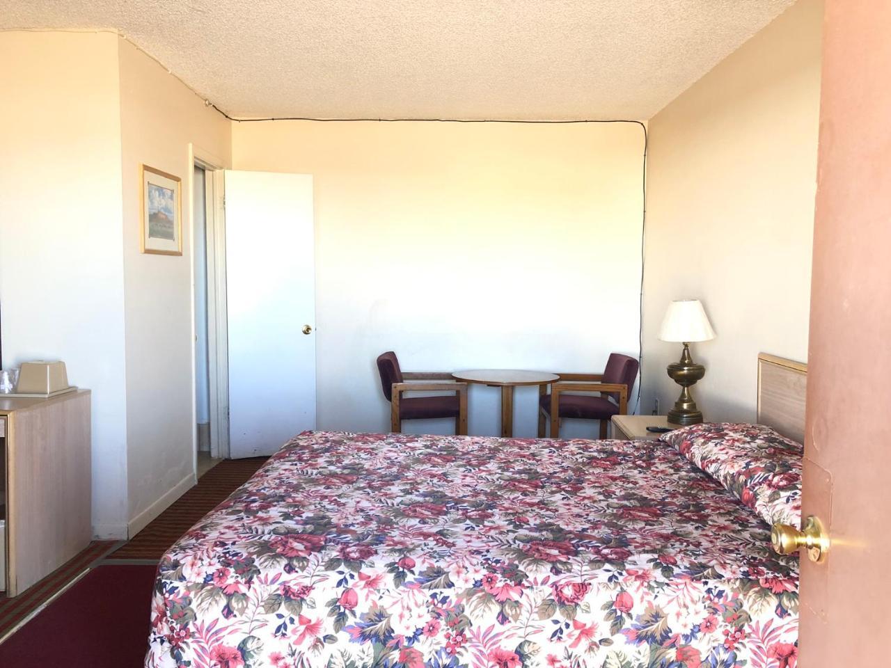 Deluxe Inn Motel Sparks Exterior photo