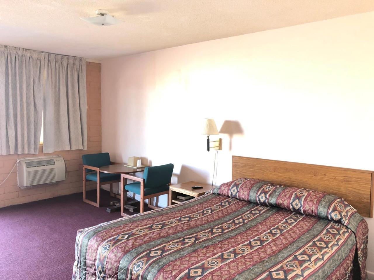 Deluxe Inn Motel Sparks Exterior photo